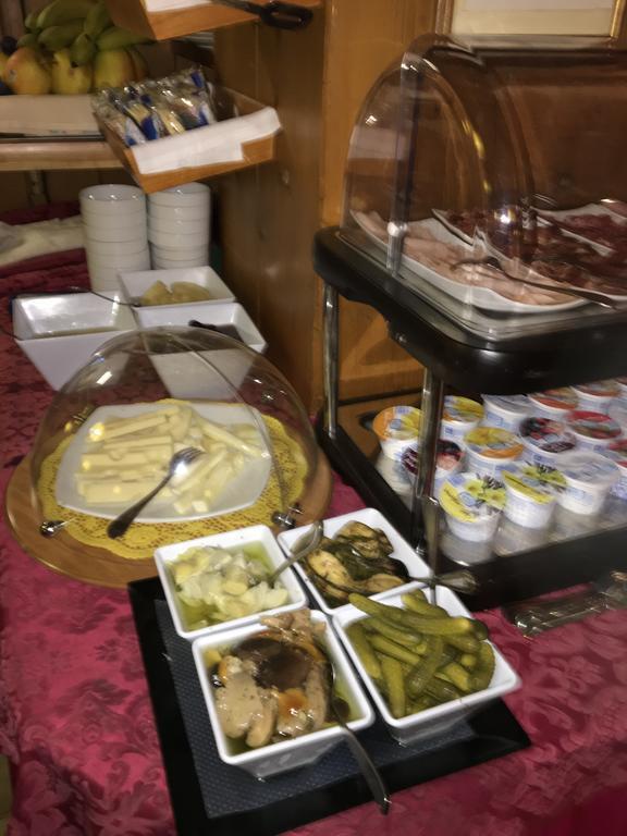 尼弗梅布勒别墅酒店 科尔蒂纳丹佩佐 外观 照片