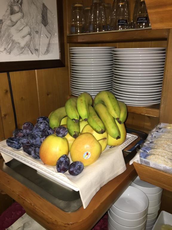 尼弗梅布勒别墅酒店 科尔蒂纳丹佩佐 外观 照片