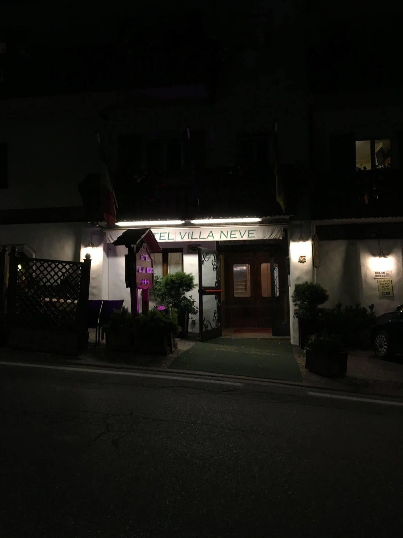 尼弗梅布勒别墅酒店 科尔蒂纳丹佩佐 外观 照片